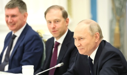 Por que Putin está rindo à toa