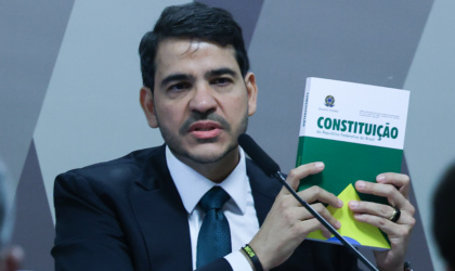 Senado rejeita Messias ao STF, ato inédito desde o século 19