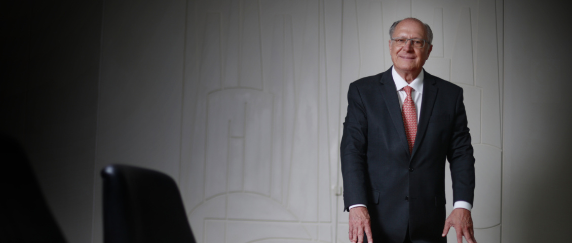 Defesa da democracia é a marca do terceiro mandato de Lula, diz Alckmin