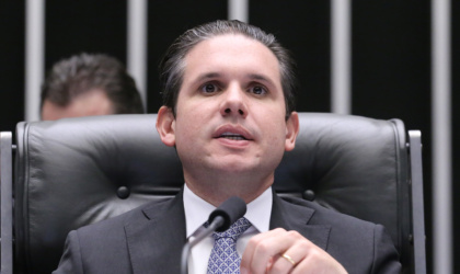 Debate sobre escala 6 x 1 entra em fase decisiva no Congresso