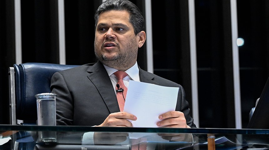 Longa lista de vetos presidenciais fica sem votação no Congresso