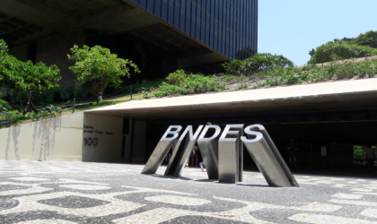 Crédito caro, bancos cautelosos: um recado para os candidatos