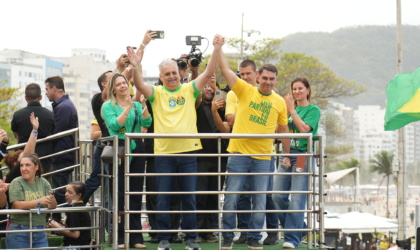 Campanha começa com disputa por segurança e soberania entre Lula e Flávio Bolsonaro