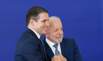 O apoio a Lula e o cálculo de Motta