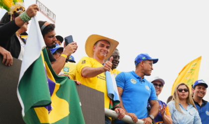 Caso Master ofusca campanhas e favorece candidatura de Flávio Bolsonaro