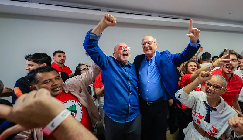 Lula é reeleito presidente da República e conquista quarto mandato no Palácio do Planalto