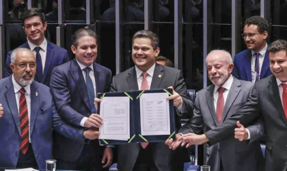 A segunda transição democrática